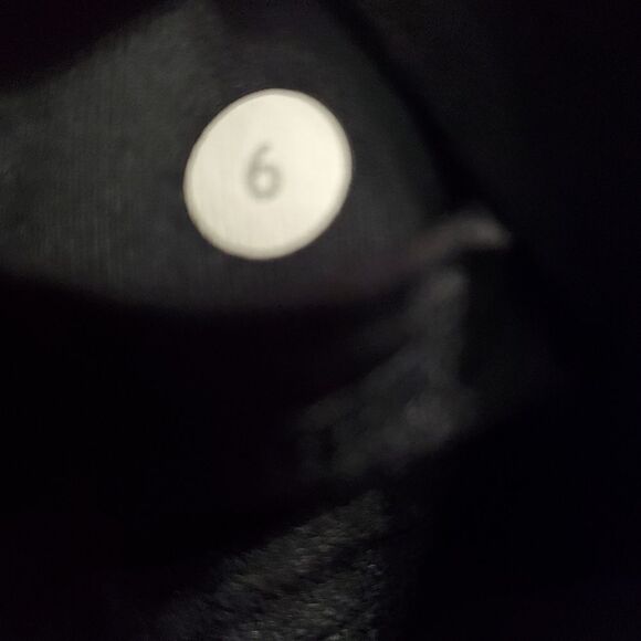 Lululemon Athletica Black Cropped Pants (6) - Picture 6 of 6